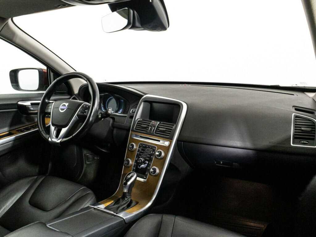 Купить Volvo XC60 с пробегом. Фото: #8