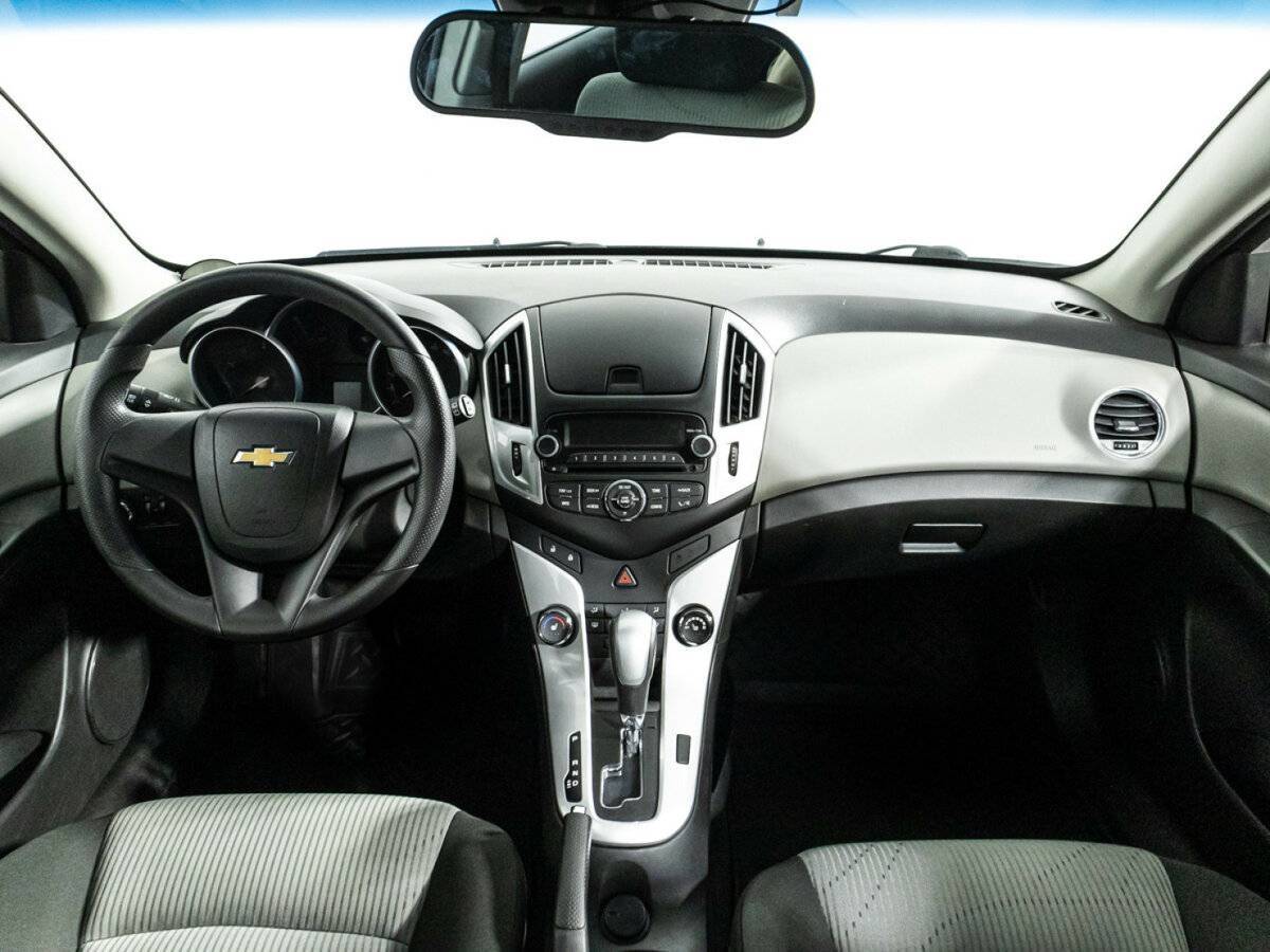 Купить Chevrolet Cruze с пробегом. Фото: #12