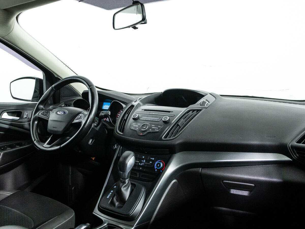 Купить Ford Kuga с пробегом. Фото: #8