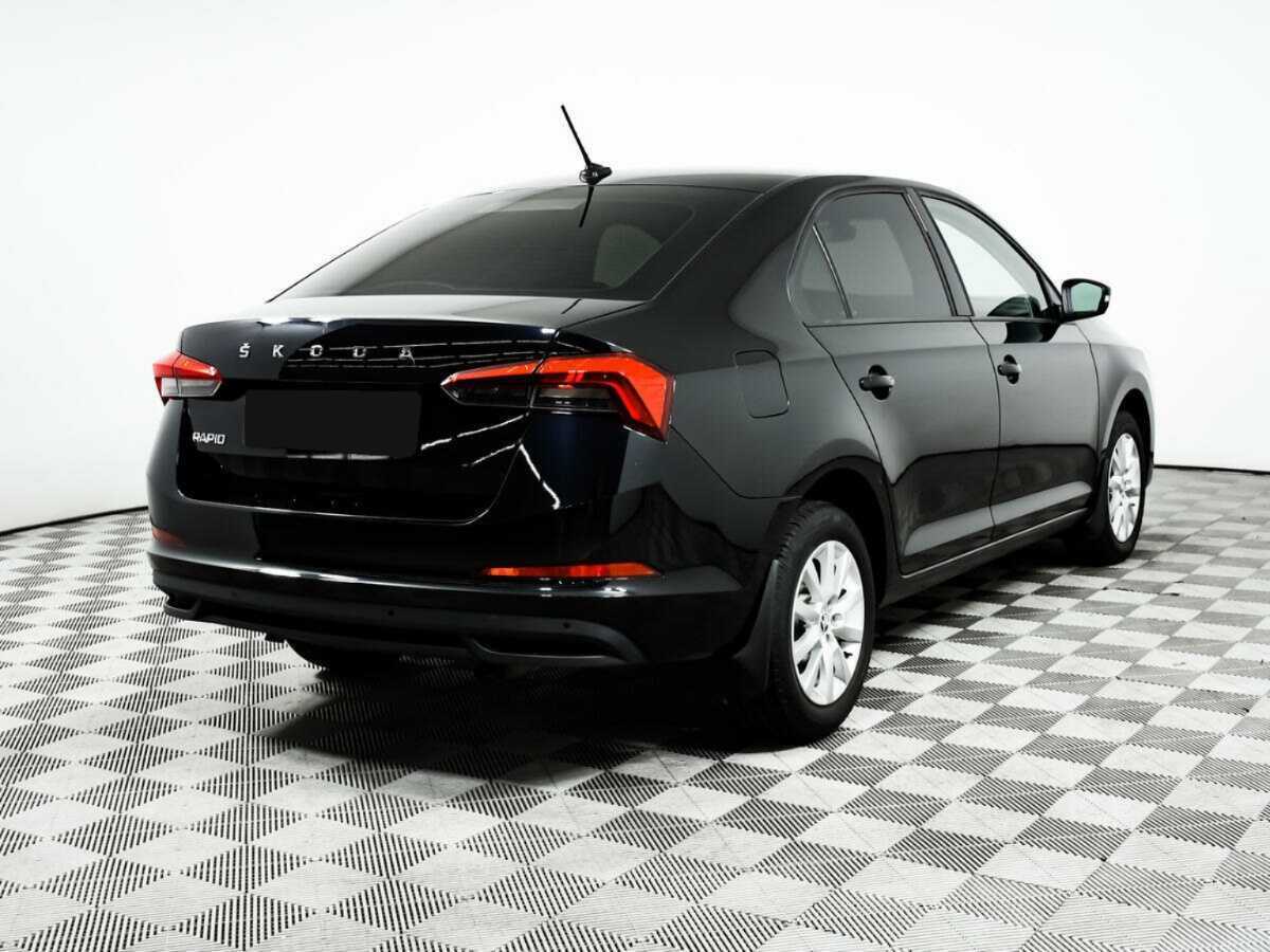 Купить Skoda Rapid с пробегом. Фото: #4