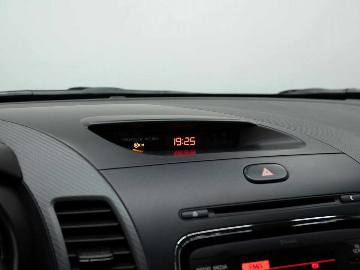 Купить Kia Cerato с пробегом. Фото: #19