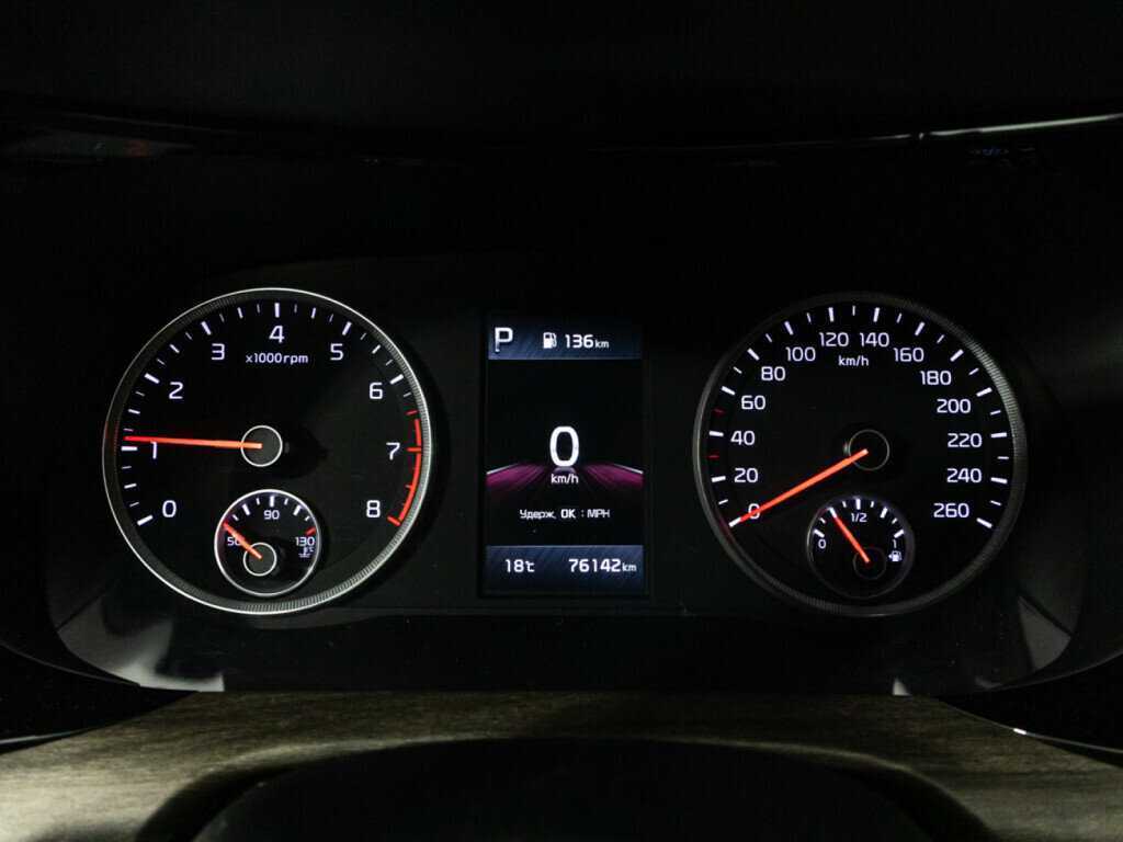 Купить Kia K5 с пробегом. Фото: #11