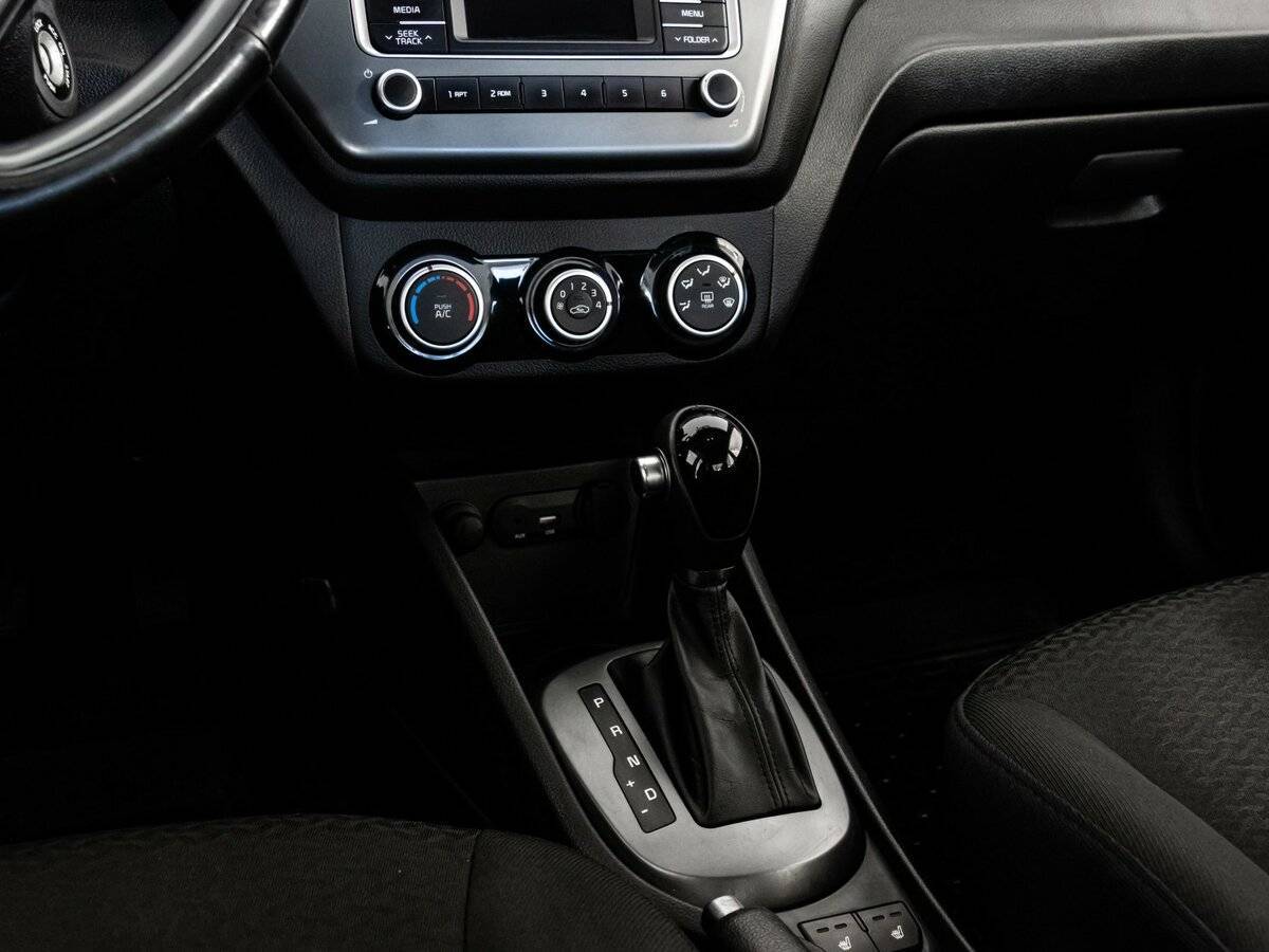 Купить Kia Rio с пробегом. Фото: #9