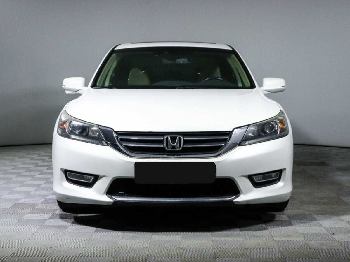 Купить Honda Accord с пробегом. Фото: #1