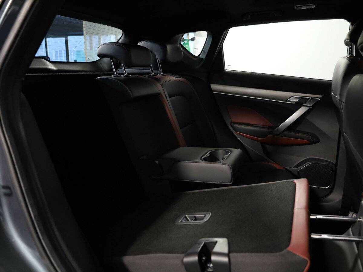 Купить Geely Coolray с пробегом. Фото: #14