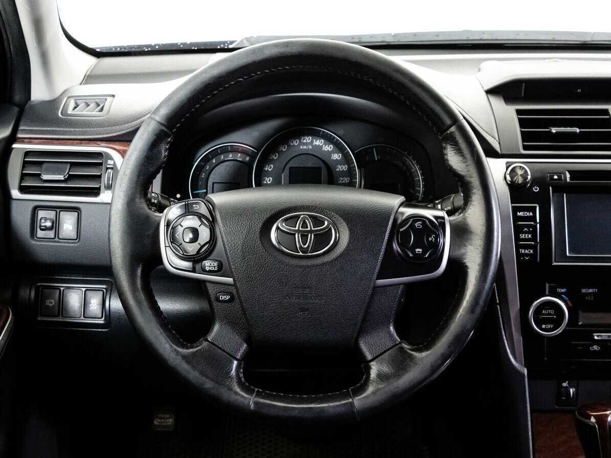 Купить Toyota Camry с пробегом. Фото: #9