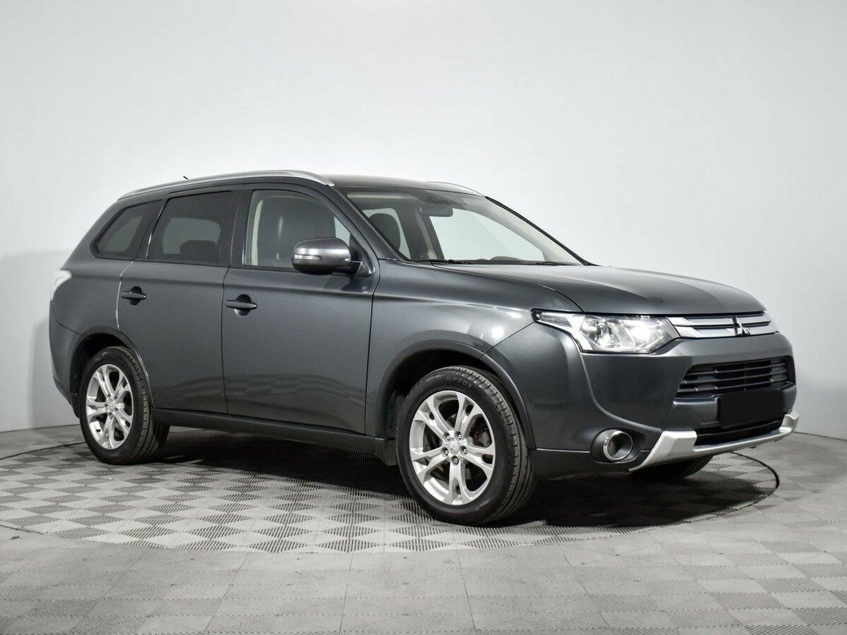 Купить Mitsubishi Outlander с пробегом. Фото: #2