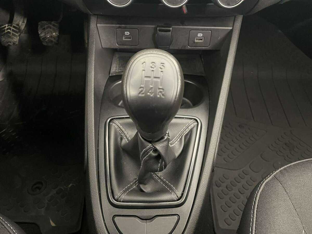 Купить Lada (ВАЗ) Vesta с пробегом. Фото: #12