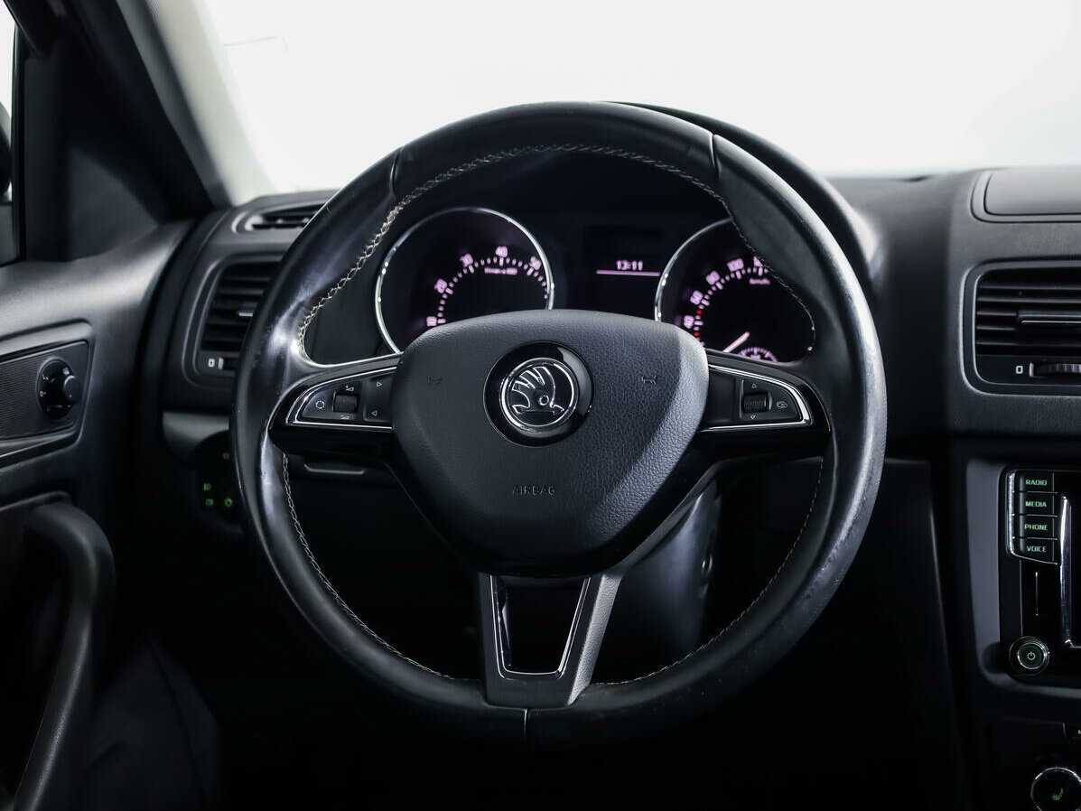 Купить Skoda Yeti с пробегом. Фото: #9
