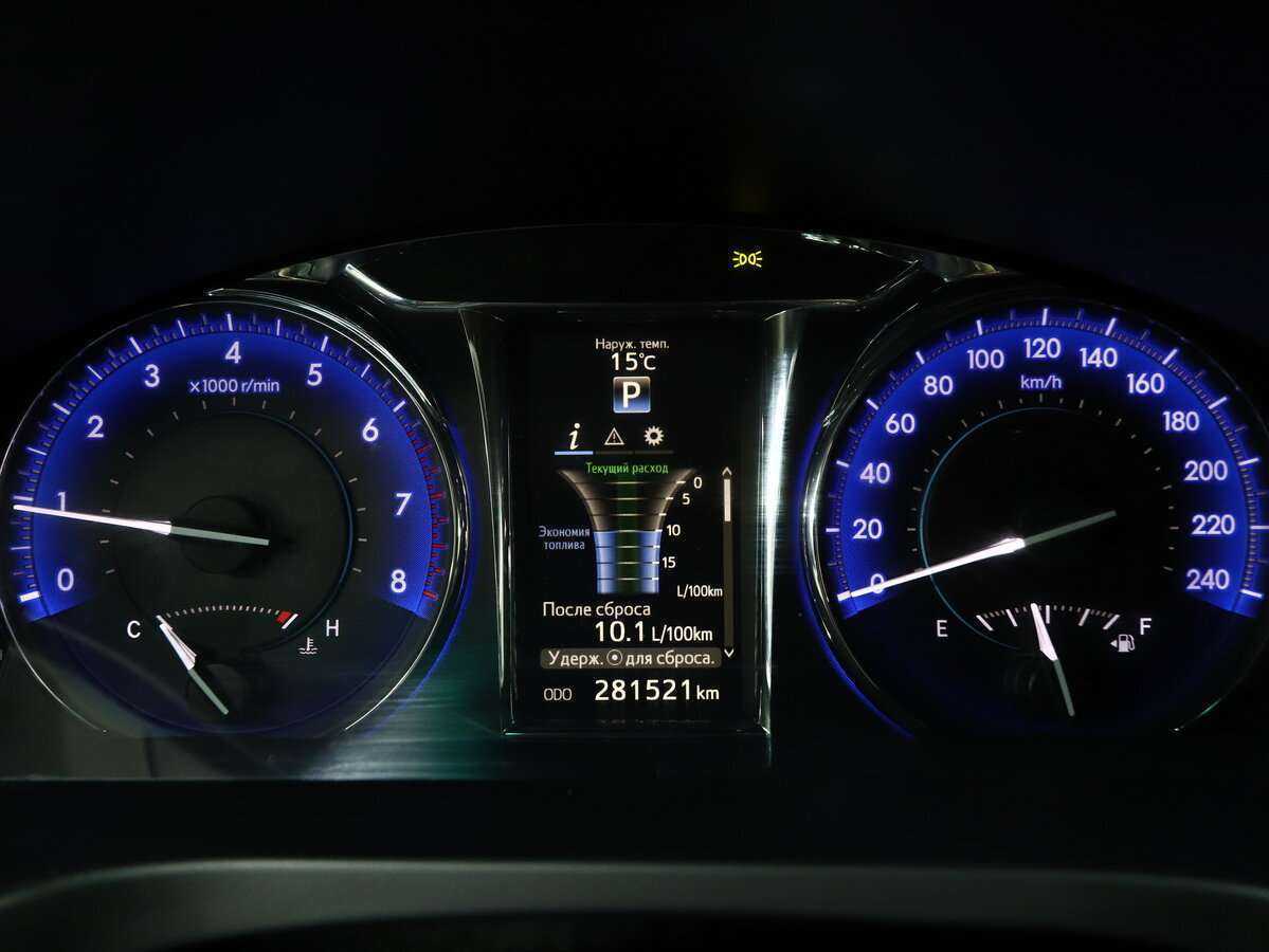 Купить Toyota Camry с пробегом. Фото: #17