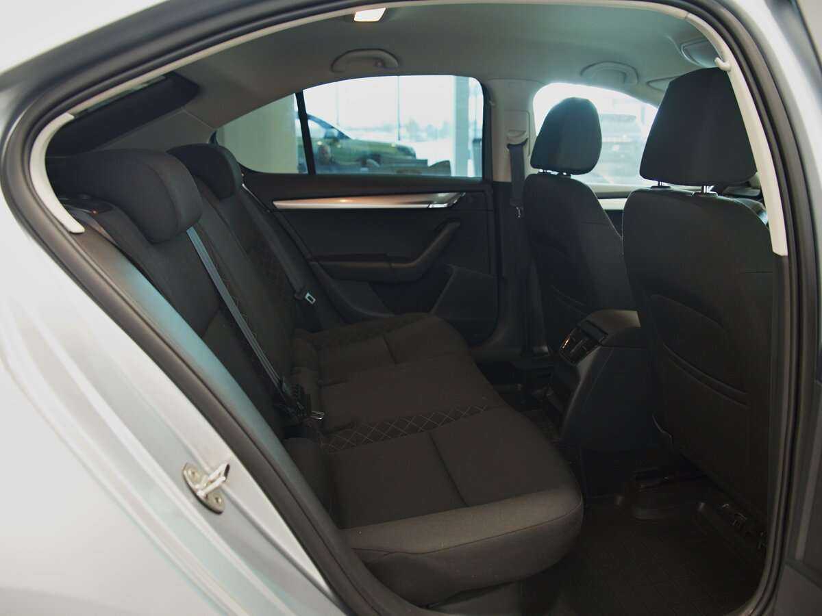 Купить Skoda Octavia с пробегом. Фото: #13