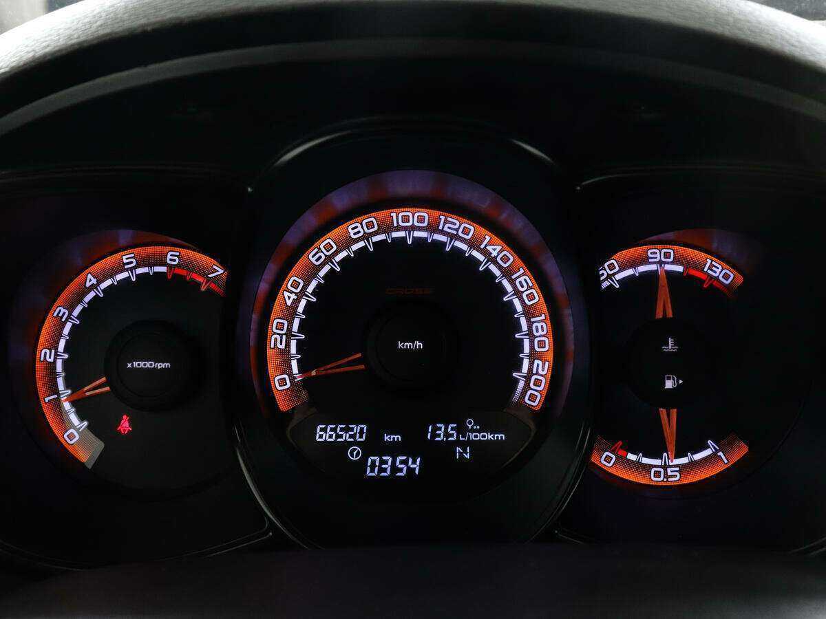 Купить Lada (ВАЗ) Vesta с пробегом. Фото: #10