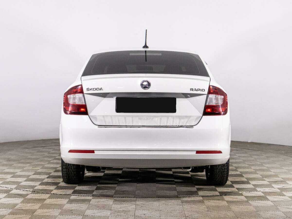 Купить Skoda Rapid с пробегом. Фото: #5