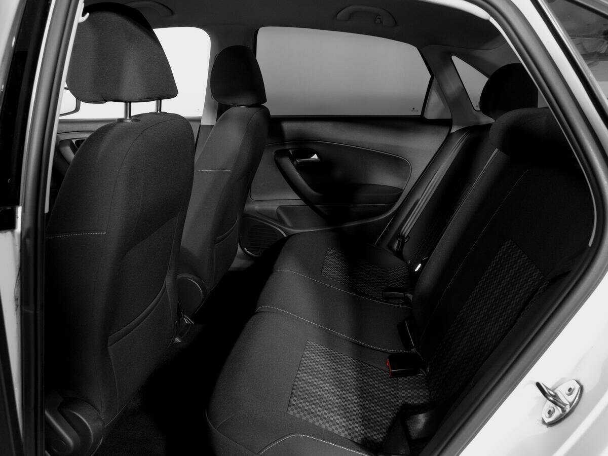 Купить Volkswagen Polo с пробегом. Фото: #9