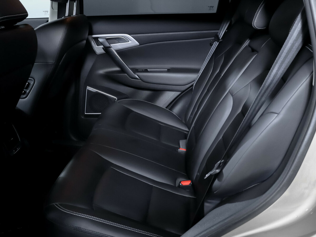 Купить Geely Atlas с пробегом. Фото: #9