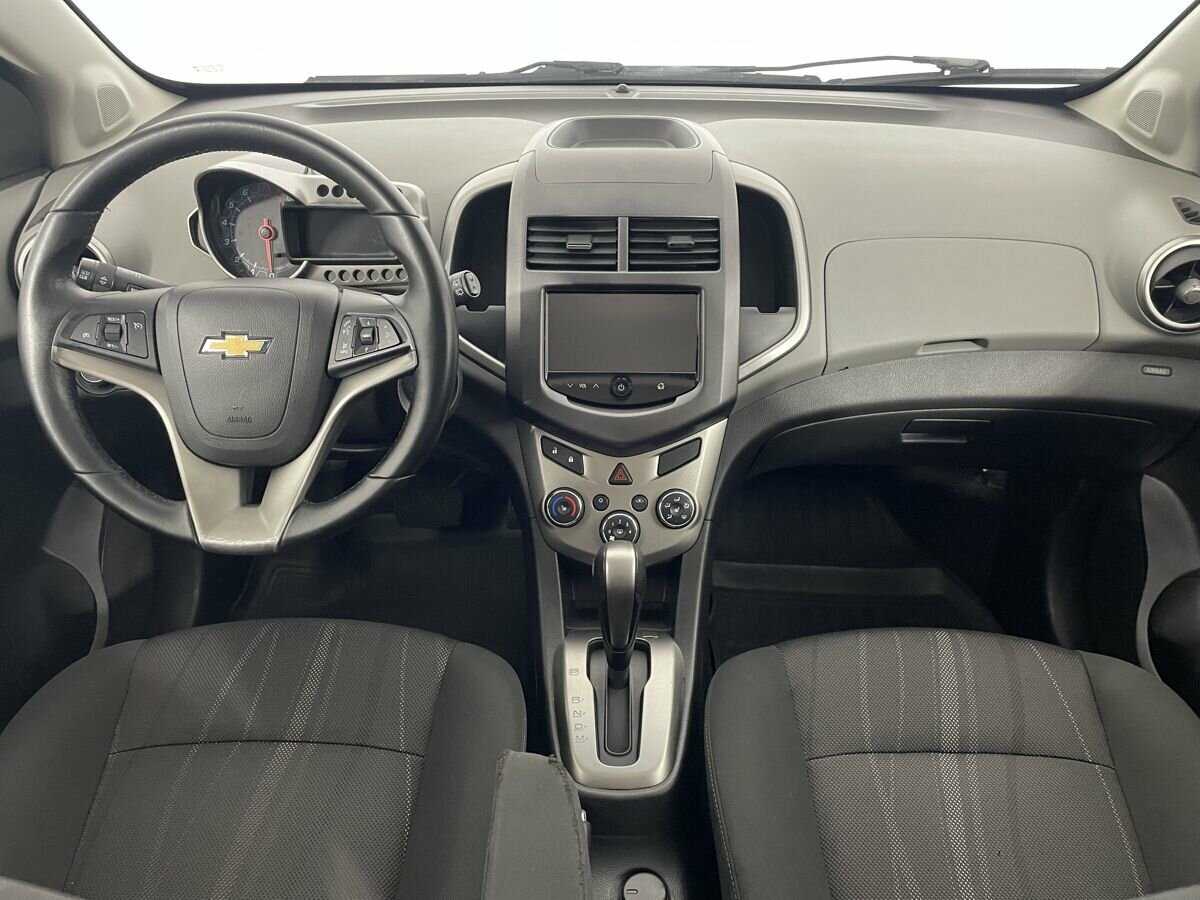 Купить Chevrolet Aveo с пробегом. Фото: #5