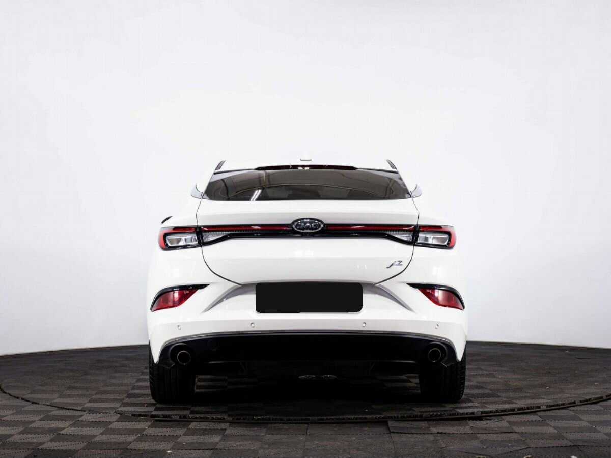 Купить JAC J7 с пробегом. Фото: #4