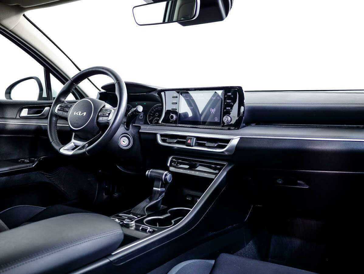 Купить Kia K5 с пробегом. Фото: #7