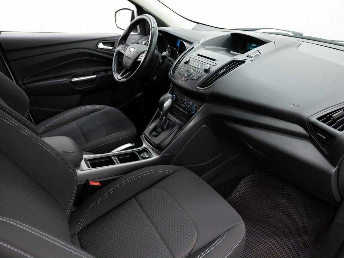 Купить Ford Kuga с пробегом. Фото: #12