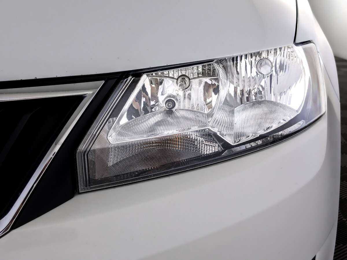 Купить Skoda Rapid с пробегом. Фото: #16