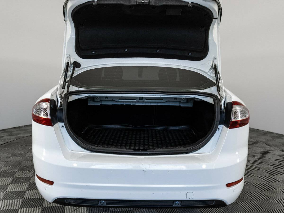 Купить Ford Mondeo с пробегом. Фото: #16