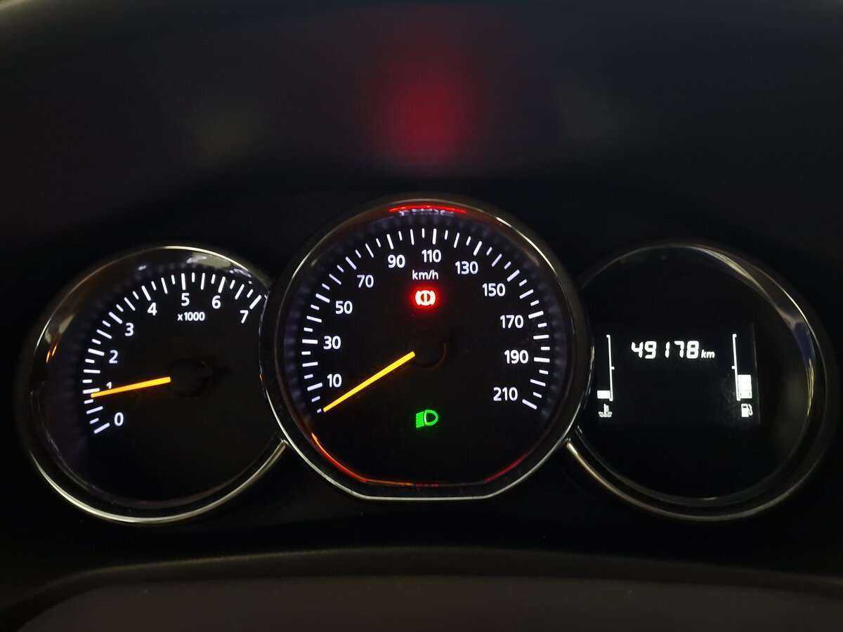 Купить Renault Sandero с пробегом. Фото: #6