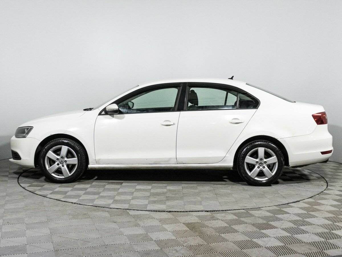 Купить Volkswagen Jetta с пробегом. Фото: #7