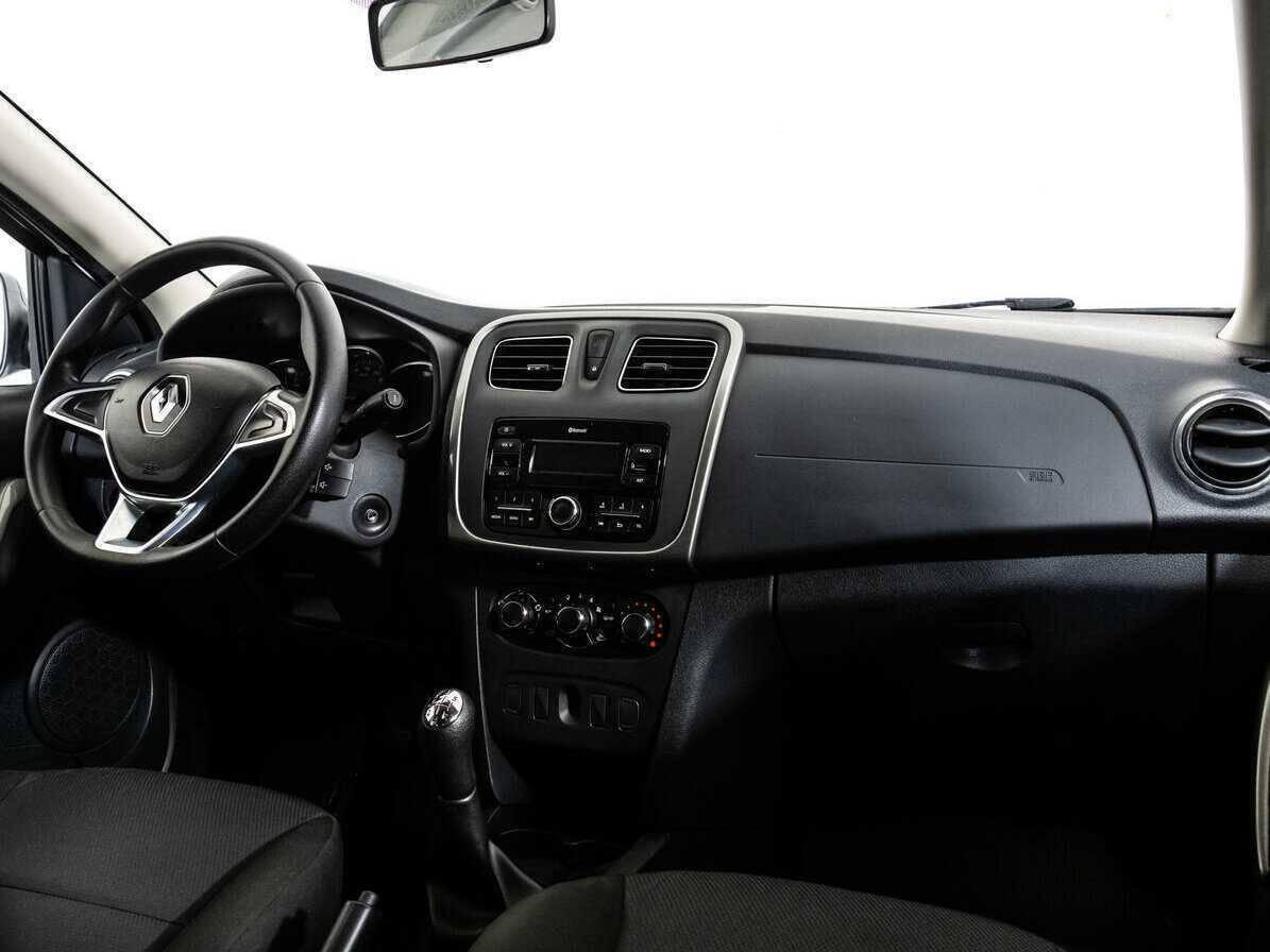 Купить Renault Logan с пробегом. Фото: #8