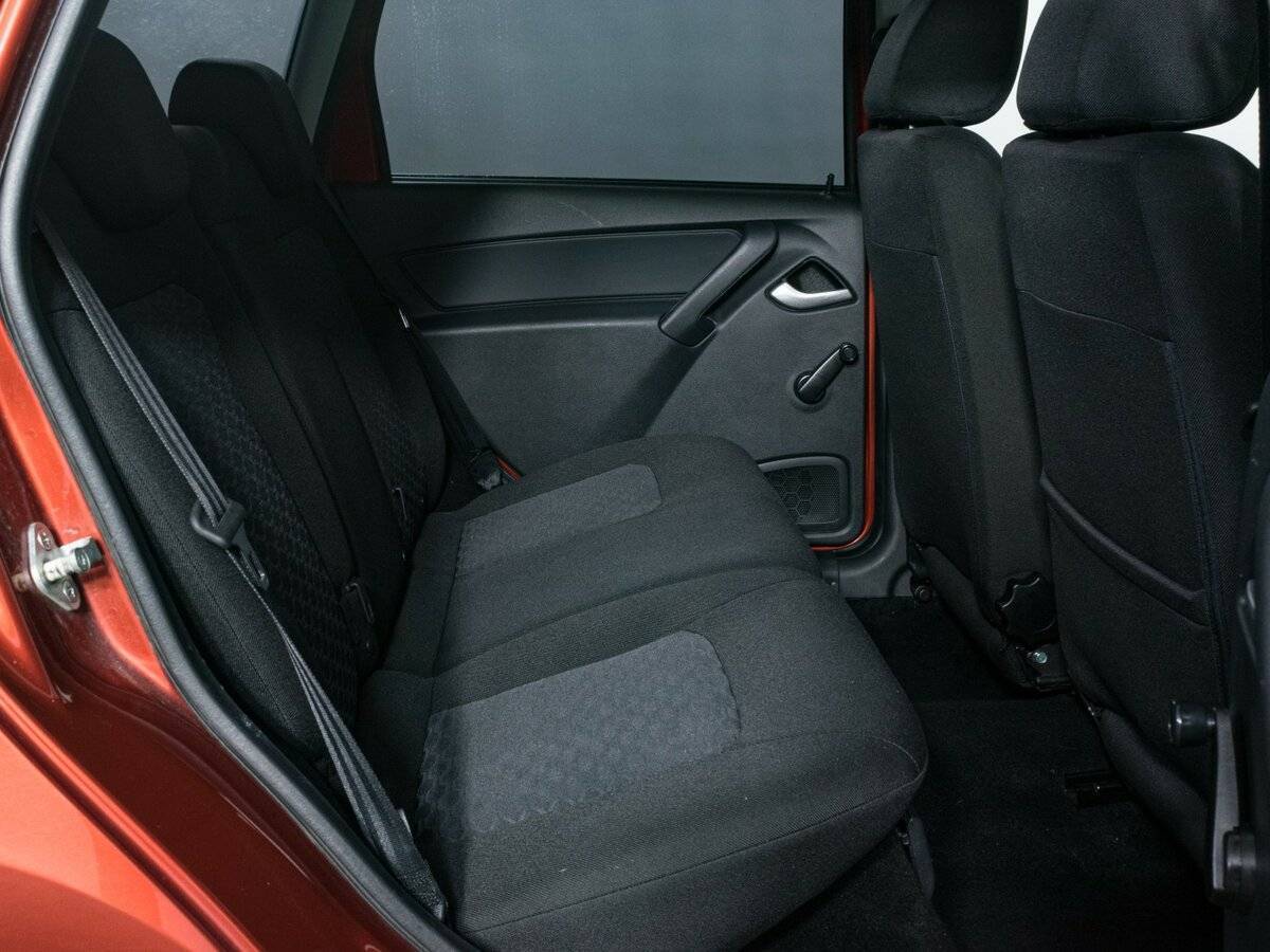 Купить Lada (ВАЗ) Granta с пробегом. Фото: #9