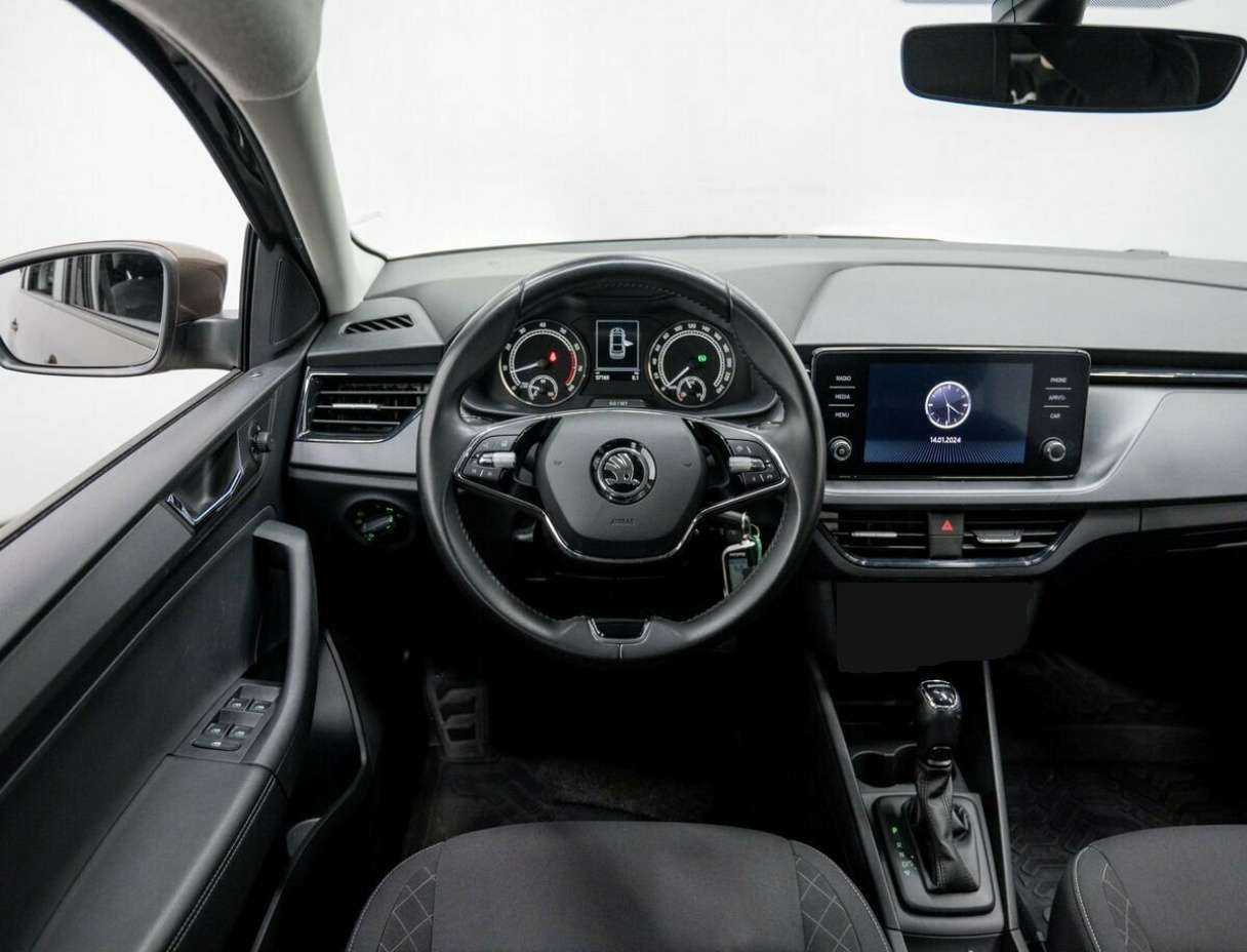 Купить Skoda Rapid с пробегом. Фото: #10
