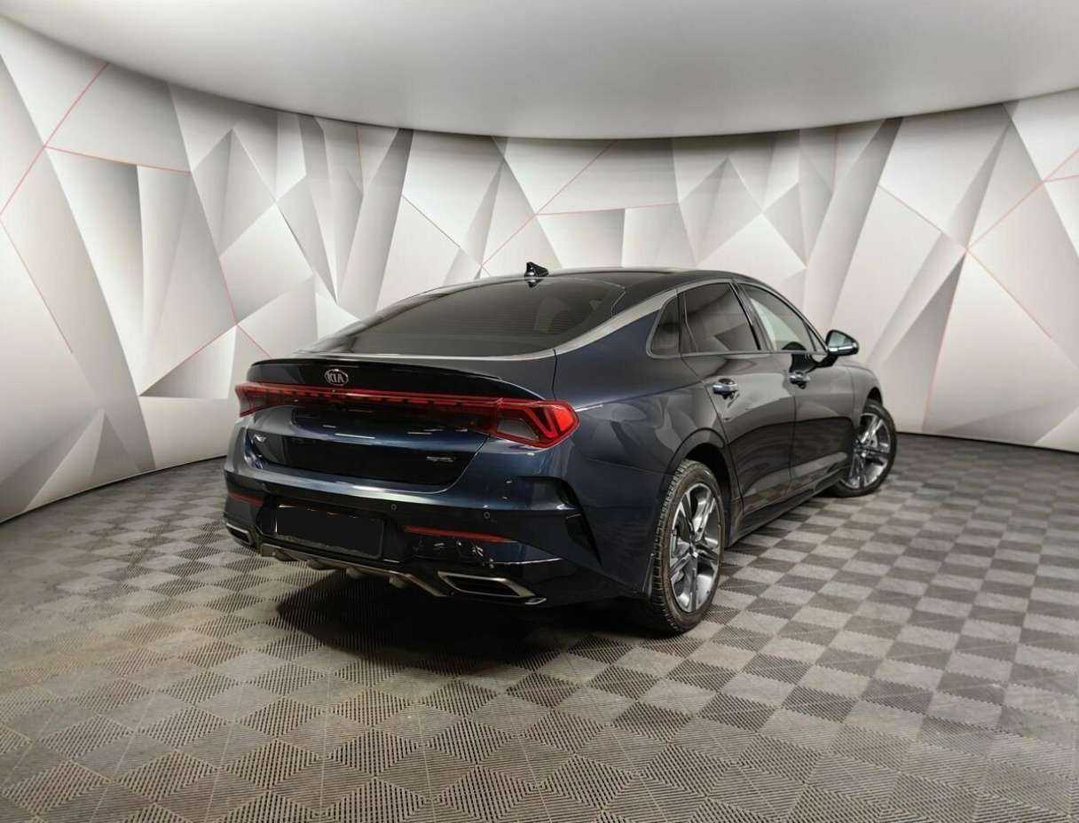 Купить Kia K5 с пробегом. Фото: #1