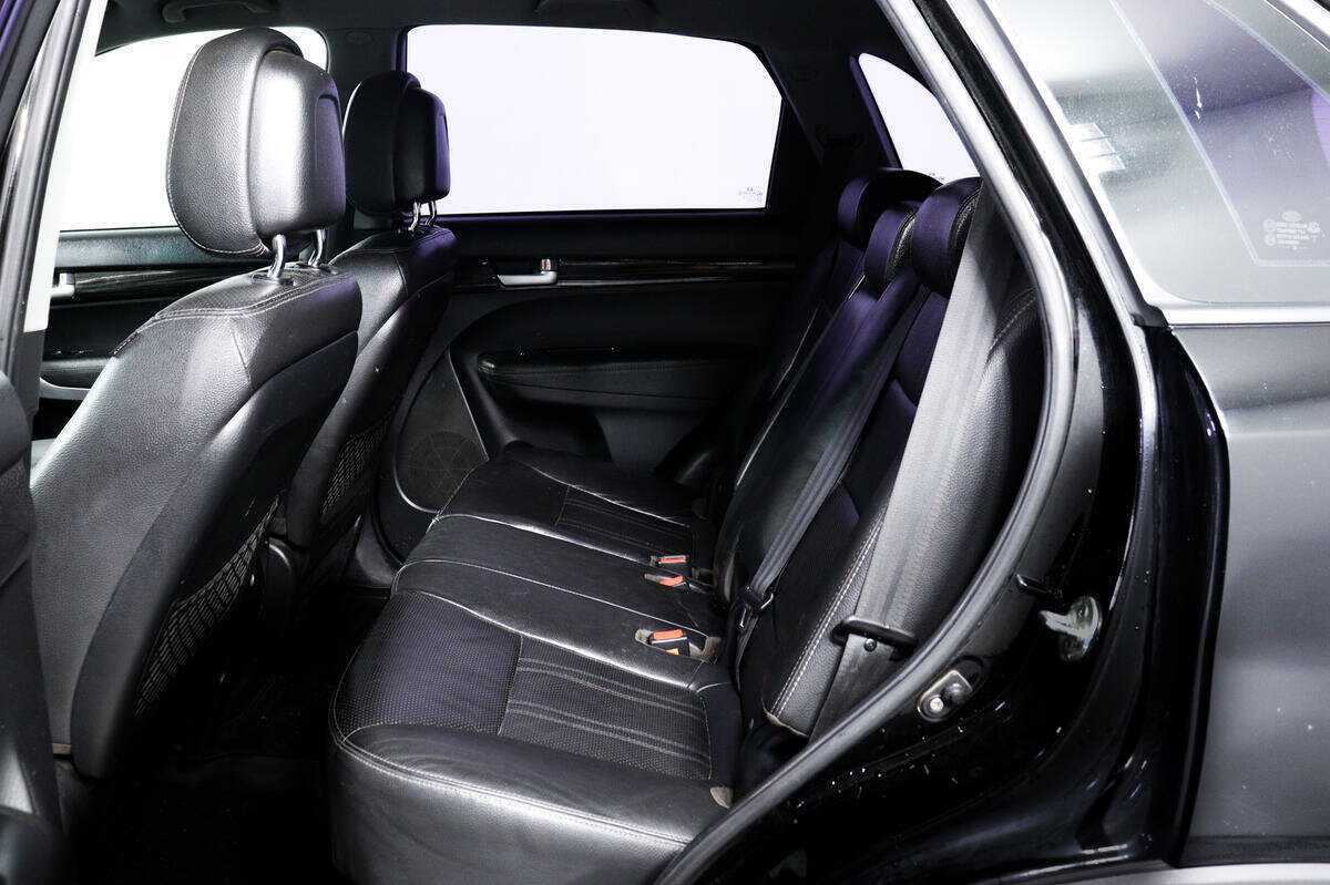 Купить Kia Sorento с пробегом. Фото: #11