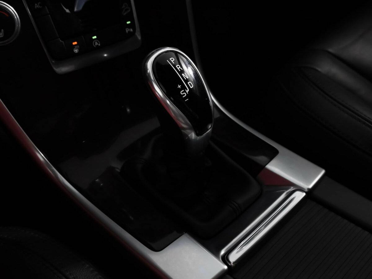 Купить Volvo XC60 с пробегом. Фото: #17