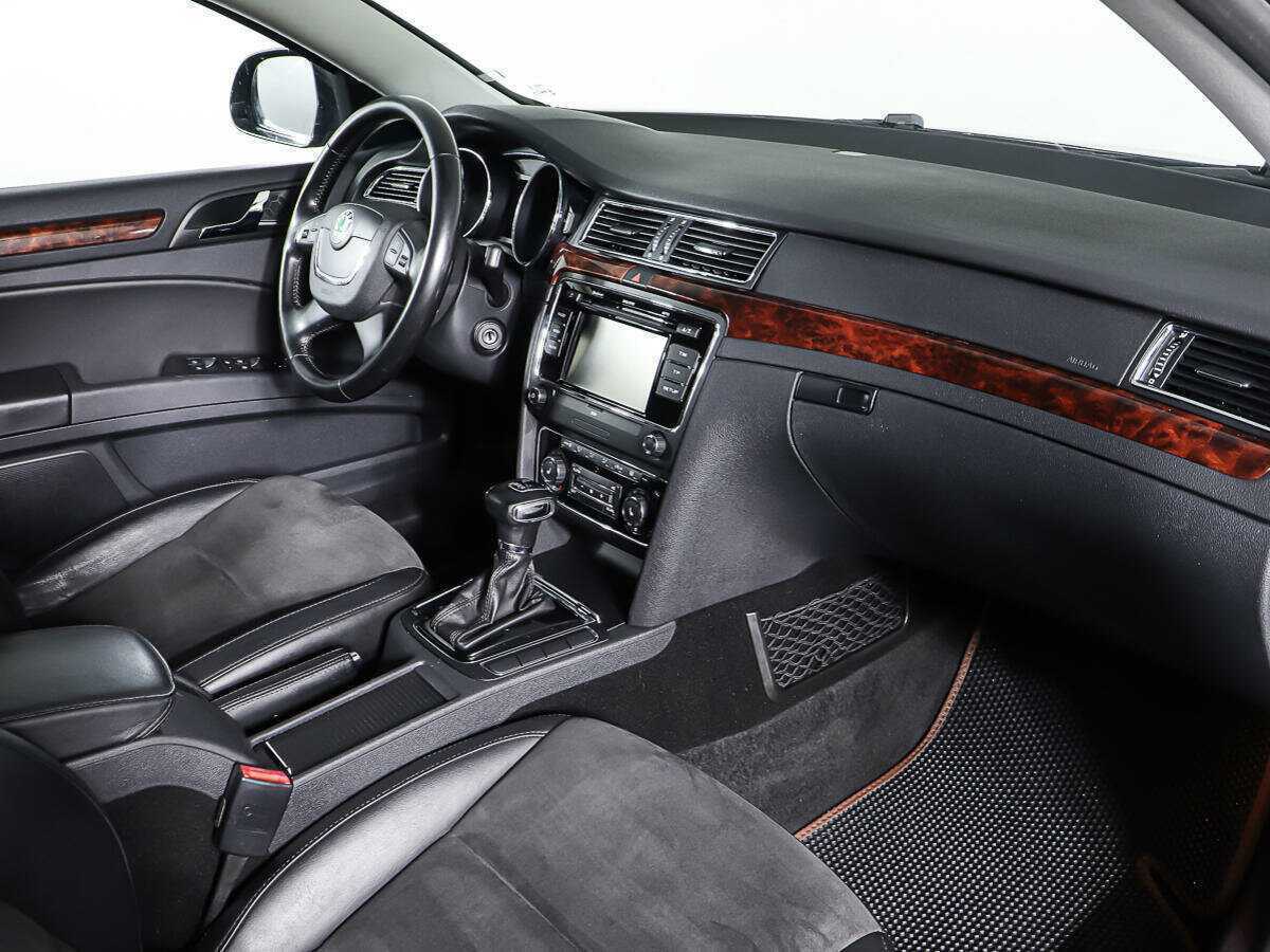 Купить Skoda Superb с пробегом. Фото: #11