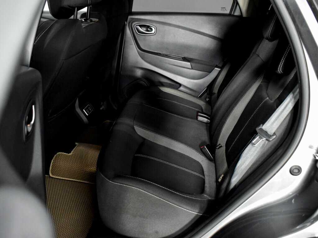 Купить Renault Kaptur с пробегом. Фото: #10