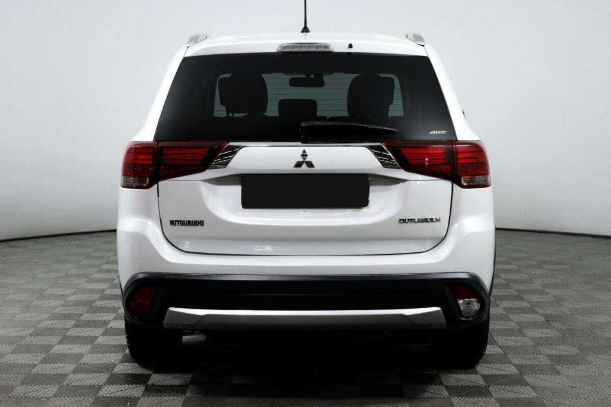 Купить Mitsubishi Outlander с пробегом. Фото: #5