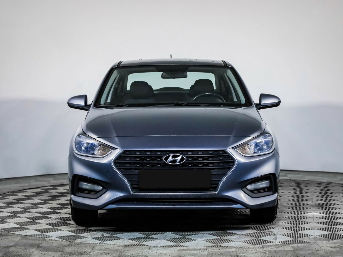 Купить Hyundai Solaris с пробегом. Фото: #1