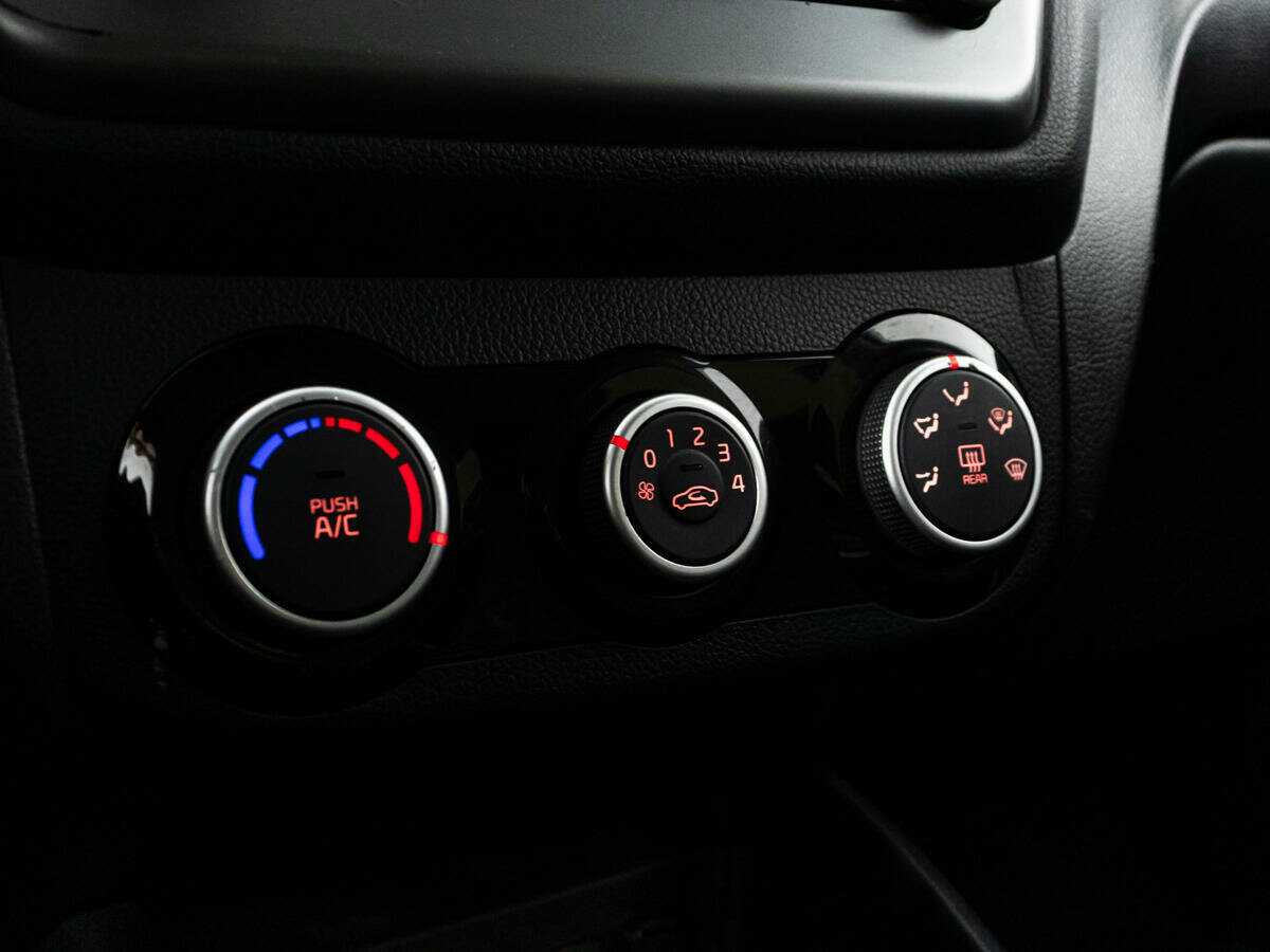 Купить Kia Rio с пробегом. Фото: #14