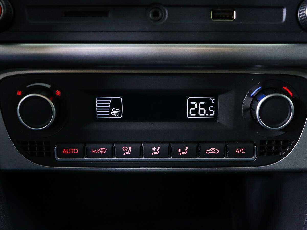 Купить Volkswagen Polo с пробегом. Фото: #15