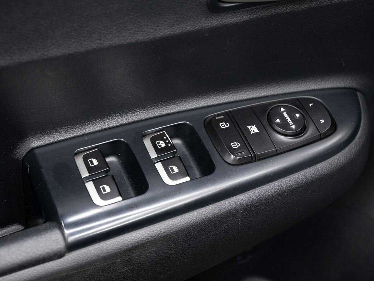 Купить Kia Rio с пробегом. Фото: #16