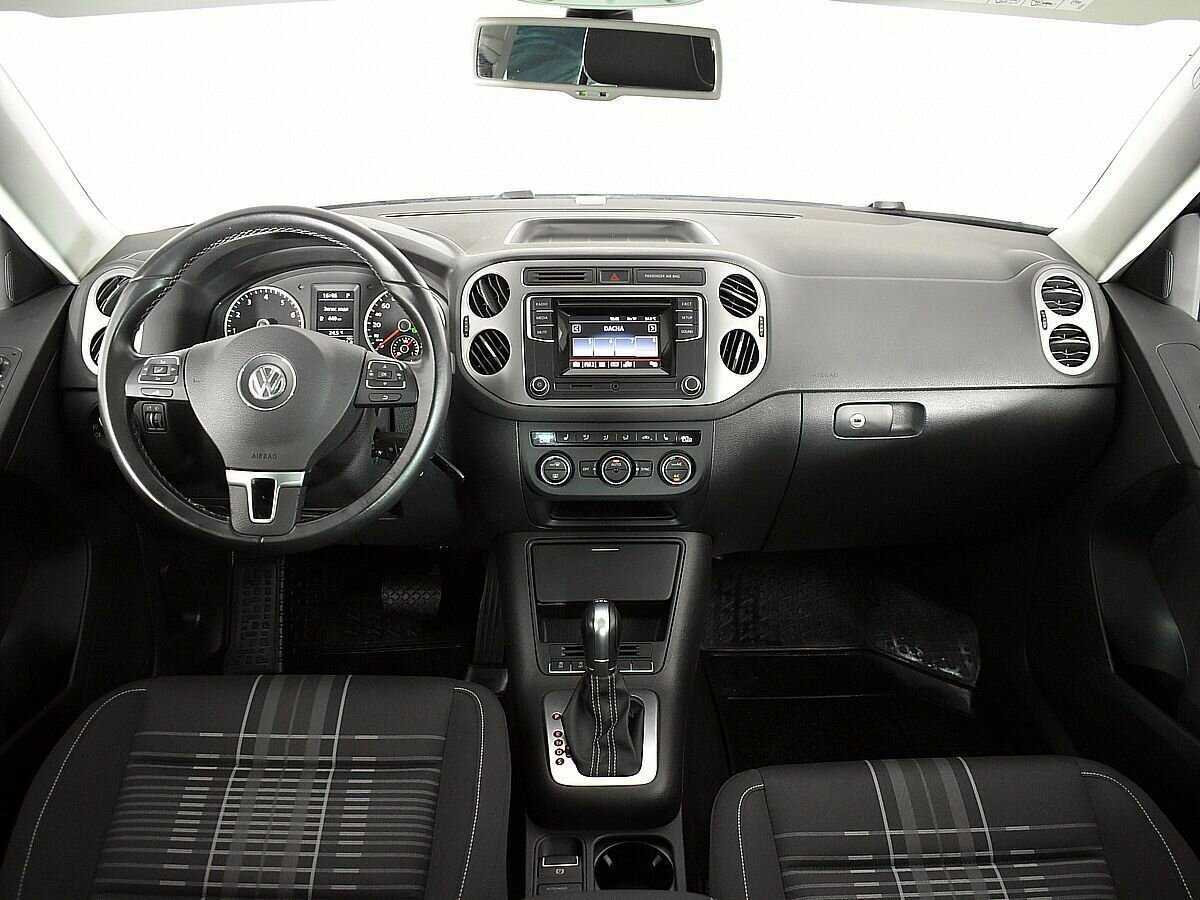 Купить Volkswagen Tiguan с пробегом. Фото: #9
