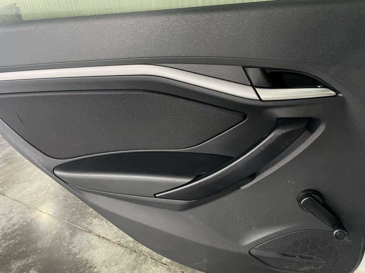 Купить Lada (ВАЗ) Vesta с пробегом. Фото: #20