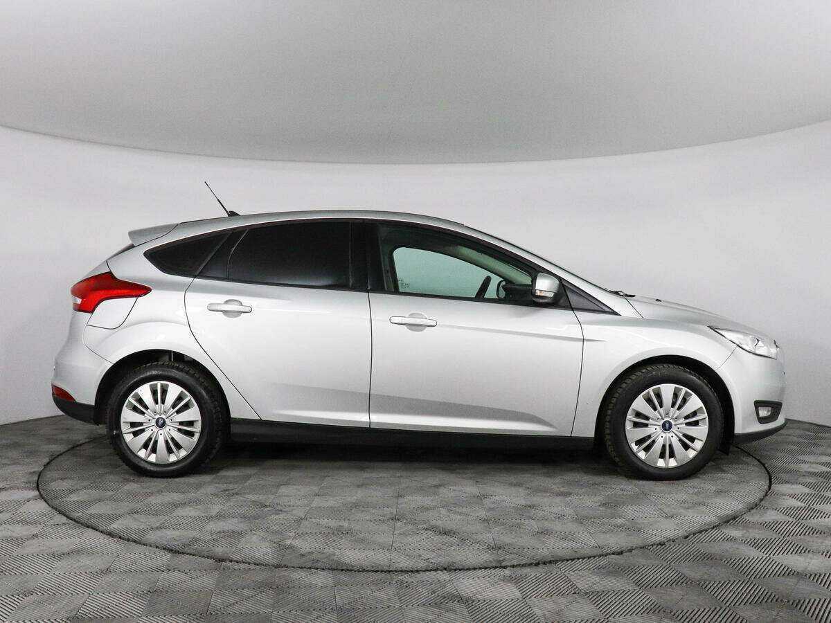 Купить Ford Focus с пробегом. Фото: #3