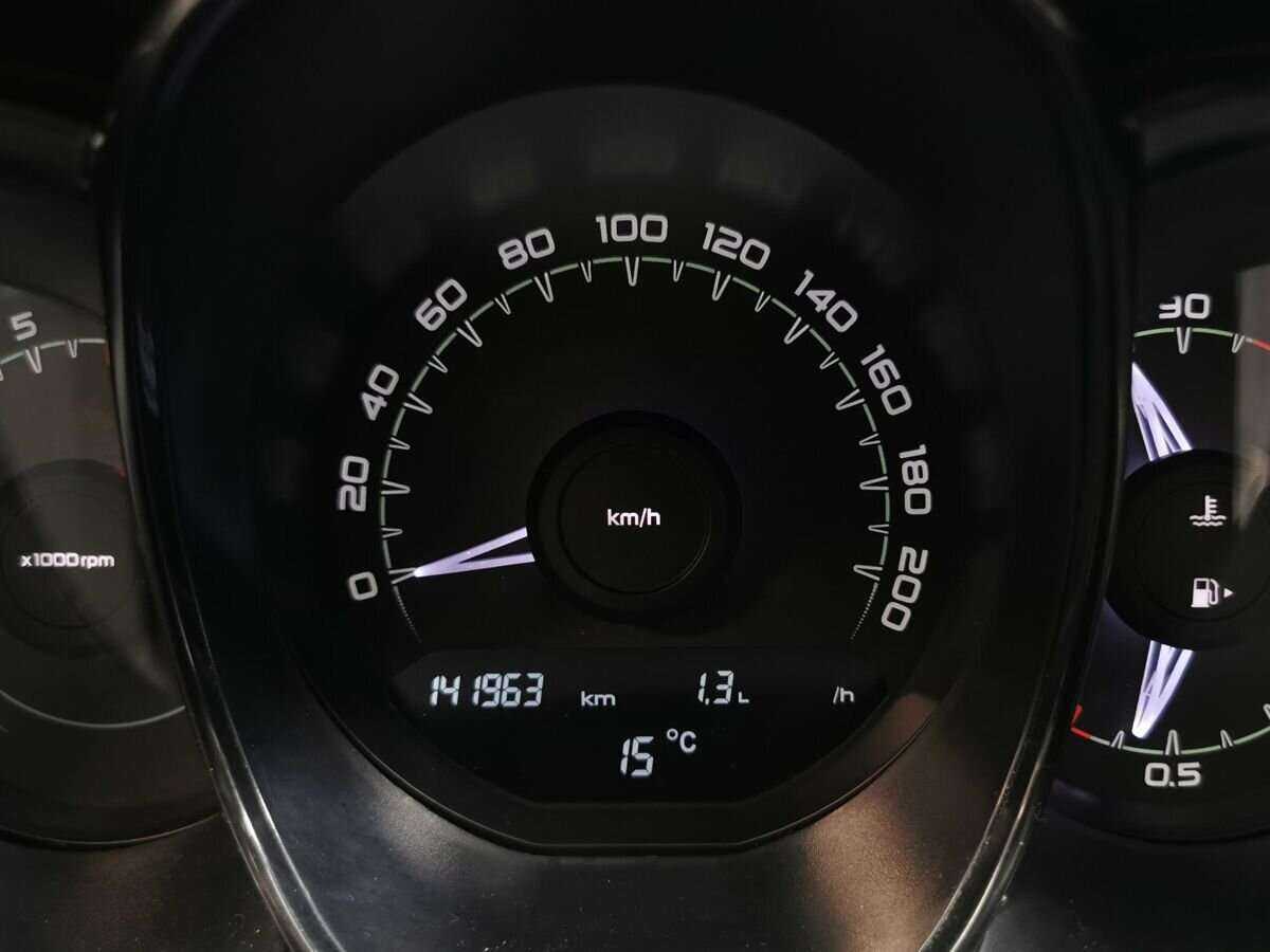 Купить Lada (ВАЗ) Vesta с пробегом. Фото: #15