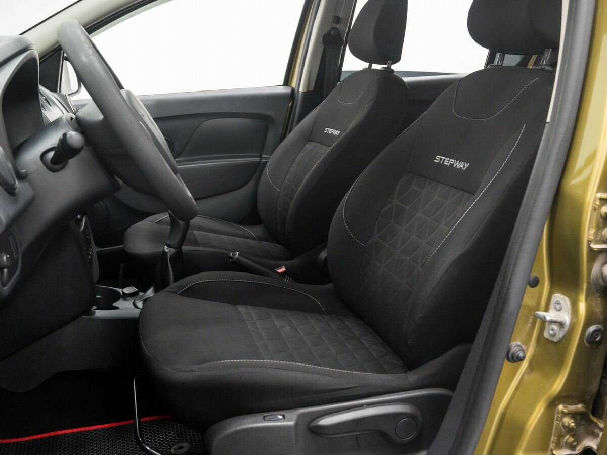 Купить Renault Sandero с пробегом. Фото: #13