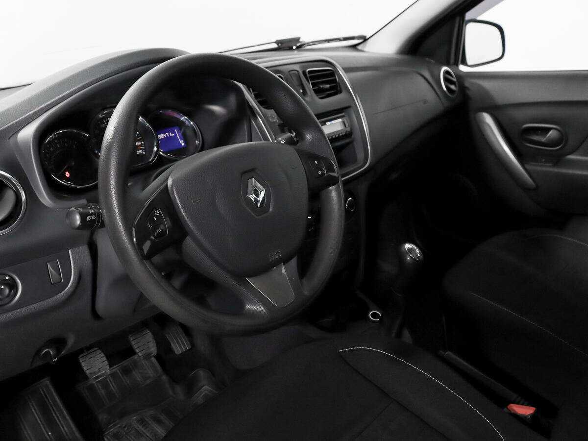 Купить Renault Sandero с пробегом. Фото: #8