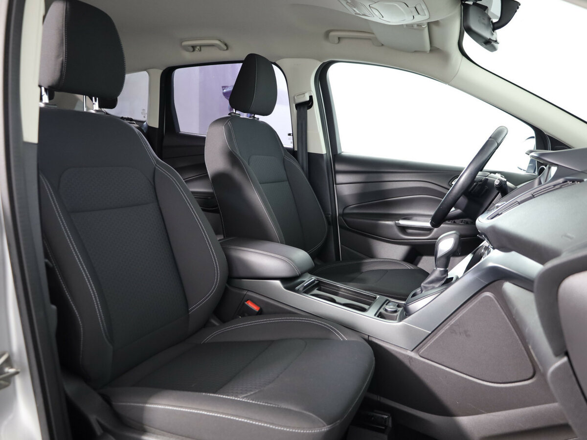 Купить Ford Kuga с пробегом. Фото: #12