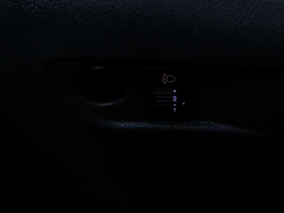 Купить Lada (ВАЗ) Vesta с пробегом. Фото: #14