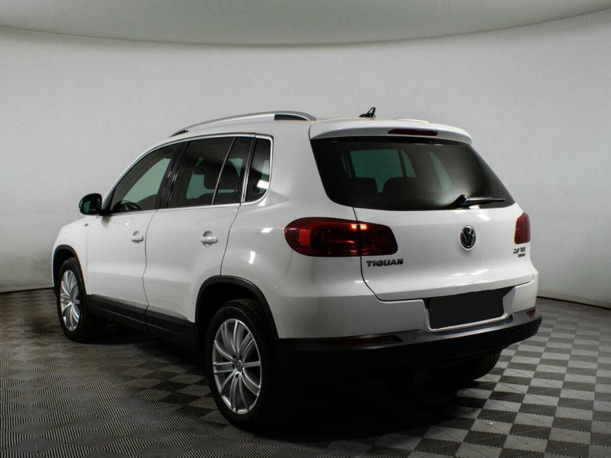 Купить Volkswagen Tiguan с пробегом. Фото: #6