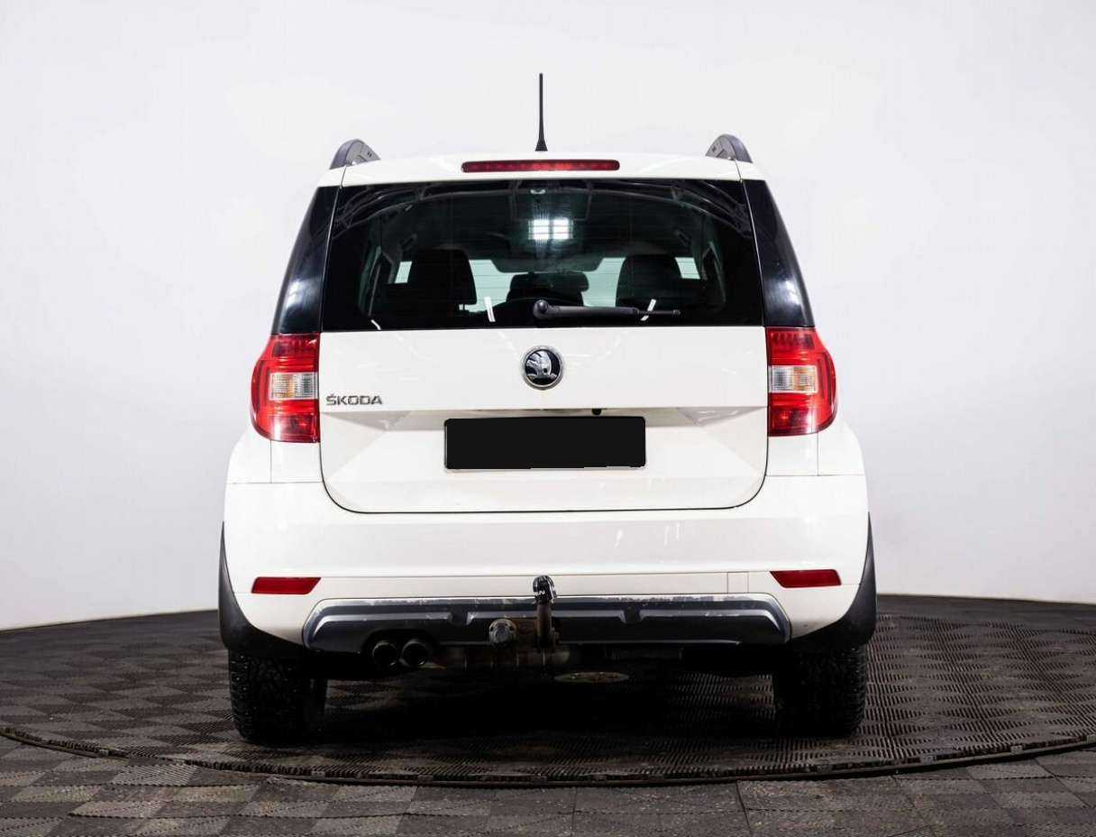 Купить Skoda Yeti с пробегом. Фото: #4
